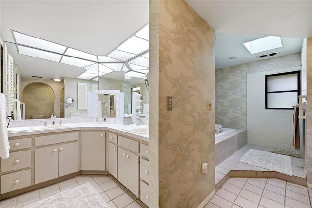 5850 VANDERIPE ROAD, Sarasota, FL 34241