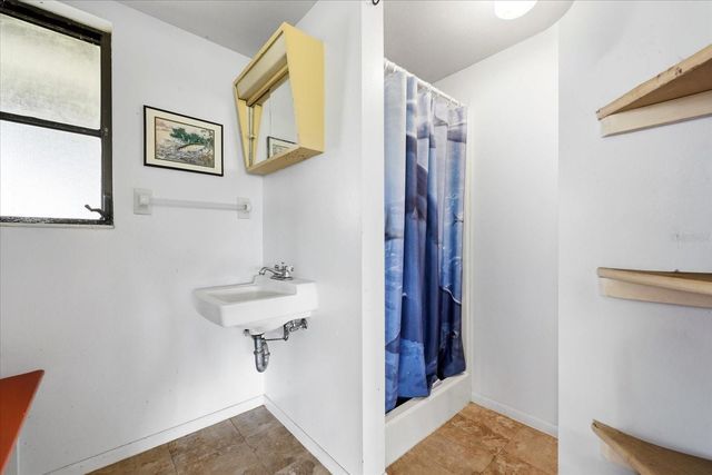 5850 VANDERIPE ROAD, Sarasota, FL 34241