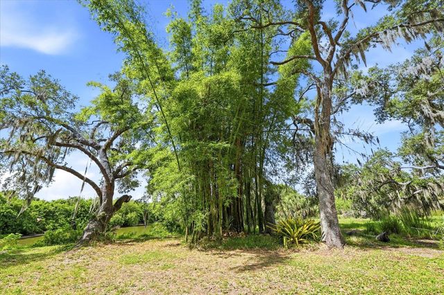 5850 VANDERIPE ROAD, Sarasota, FL 34241