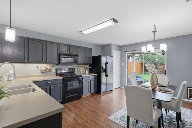 25026 Longbranch, San Antonio, TX 78261