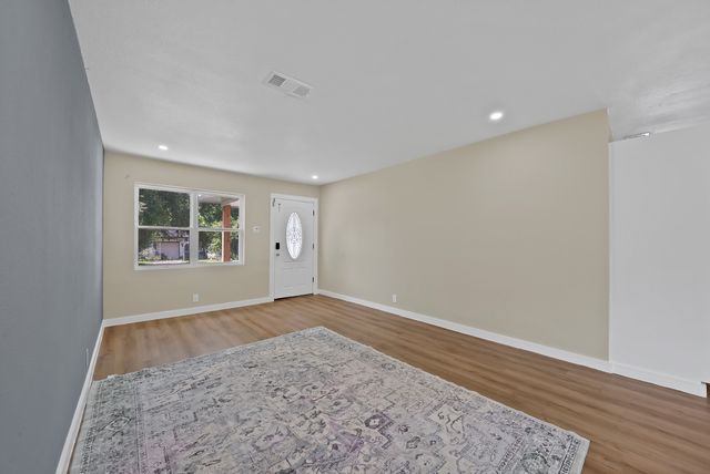 113 E Linda Drive, Garland, TX 75041