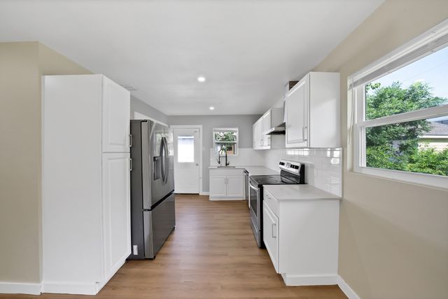 113 E Linda Drive, Garland, TX 75041
