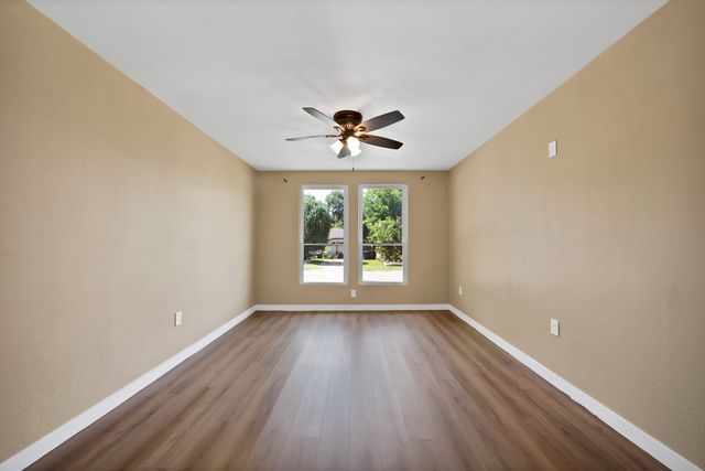 113 E Linda Drive, Garland, TX 75041