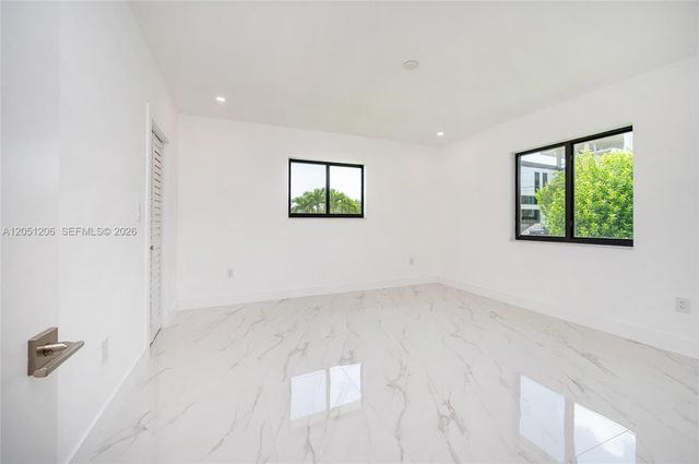1621 S Treasure Dr, North Bay Village, FL 33141