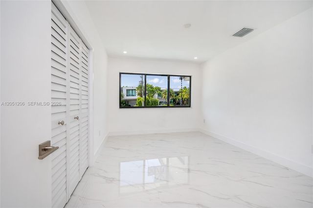 1621 S Treasure Dr, North Bay Village, FL 33141