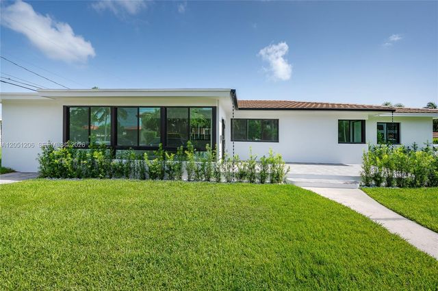 1621 S Treasure Dr, North Bay Village, FL 33141