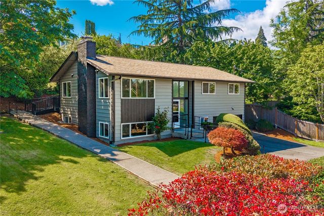 5227 56th Avenue S, Seattle, WA 98118