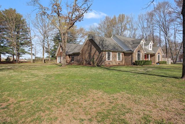 48 Woodland Cir, Lawrenceburg, TN 38464