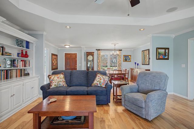 48 Woodland Cir, Lawrenceburg, TN 38464