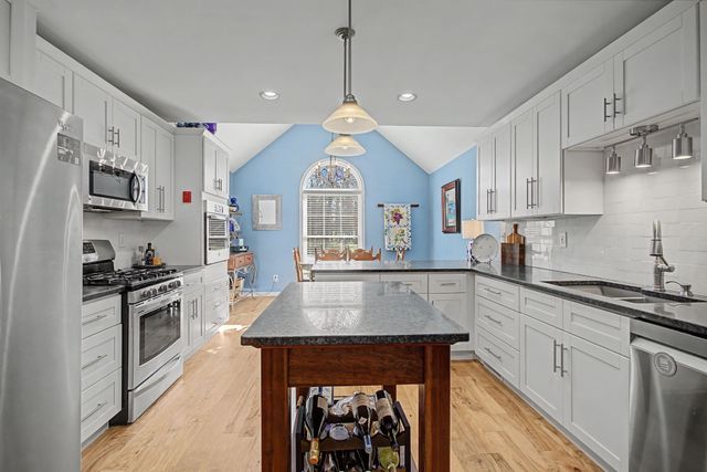 48 Woodland Cir, Lawrenceburg, TN 38464