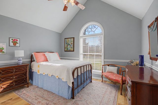 48 Woodland Cir, Lawrenceburg, TN 38464