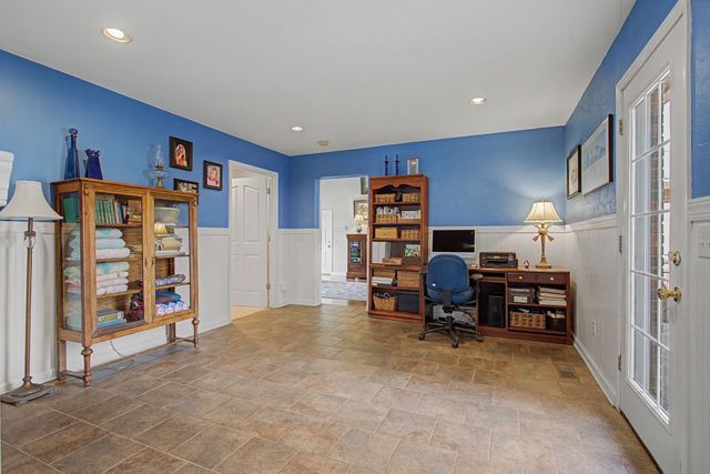 48 Woodland Cir, Lawrenceburg, TN 38464