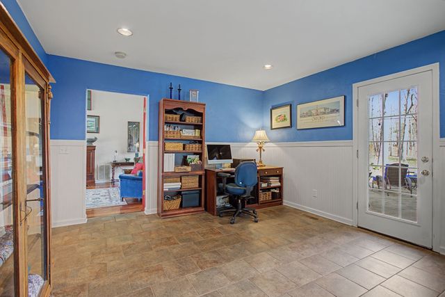 48 Woodland Cir, Lawrenceburg, TN 38464