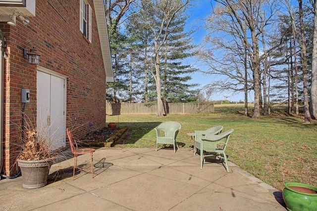 48 Woodland Cir, Lawrenceburg, TN 38464