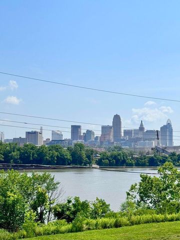 94 River Road, Covington, KY 41016