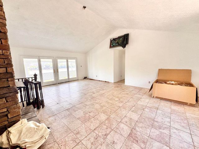 94 River Road, Covington, KY 41016