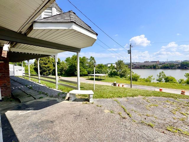 94 River Road, Covington, KY 41016