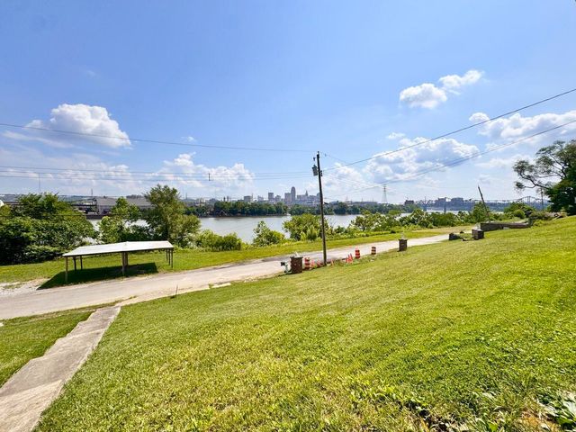 94 River Road, Covington, KY 41016