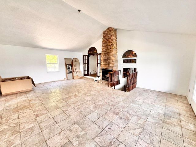 94 River Road, Covington, KY 41016