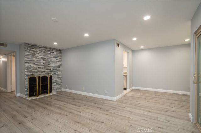 23647 Park Capri 87, Calabasas, CA 91302