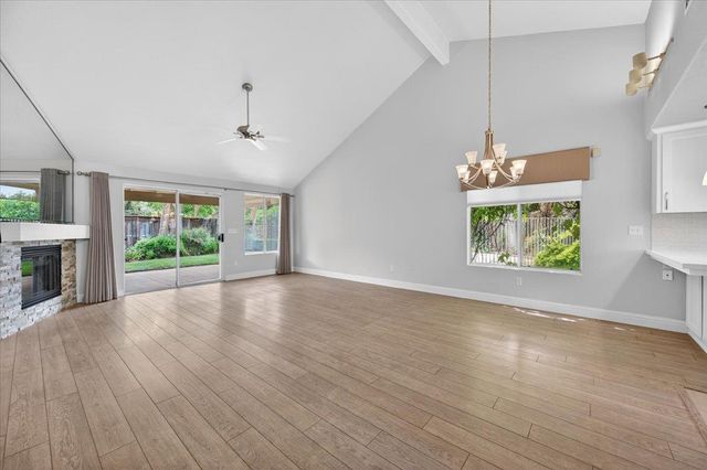 1003 E Freedom Avenue, Fresno, CA 93720