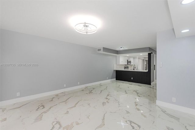 7111 SW 42nd Place, Davie, FL 33314