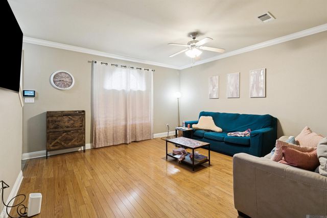 5172 Arlington Ct, Baton Rouge, LA 70820