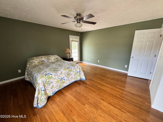 733 Ocracoke Drive, Wilmington, NC 28412