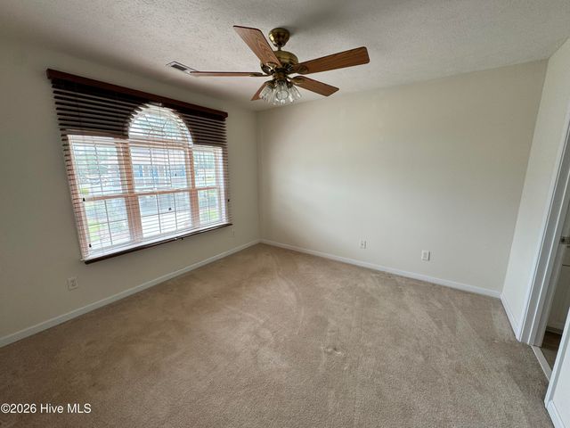 733 Ocracoke Drive, Wilmington, NC 28412