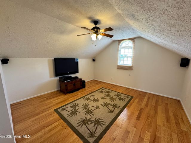 733 Ocracoke Drive, Wilmington, NC 28412