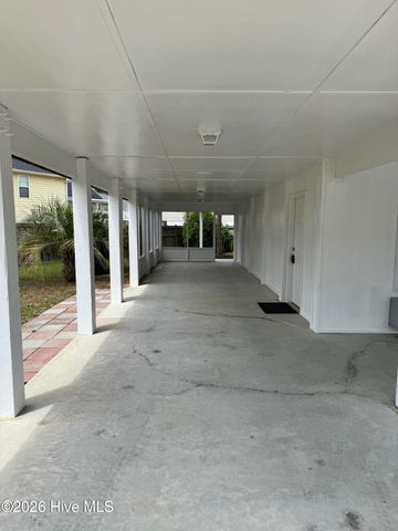 733 Ocracoke Drive, Wilmington, NC 28412