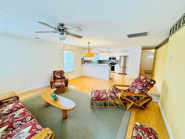 733 Ocracoke Drive, Wilmington, NC 28412