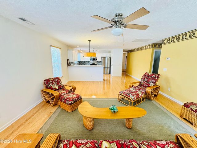 733 Ocracoke Drive, Wilmington, NC 28412