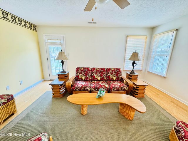 733 Ocracoke Drive, Wilmington, NC 28412