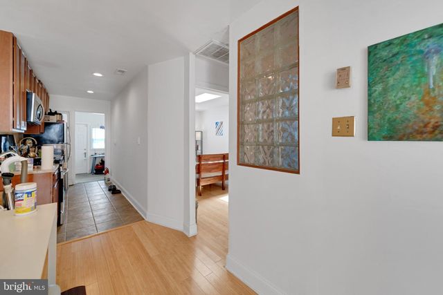 19 HAMILTON ST NE, Washington, DC 20011