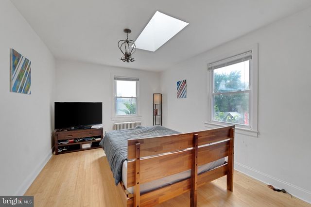 19 HAMILTON ST NE, Washington, DC 20011
