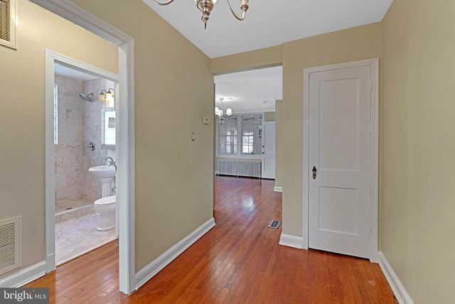 19 HAMILTON ST NE, Washington, DC 20011