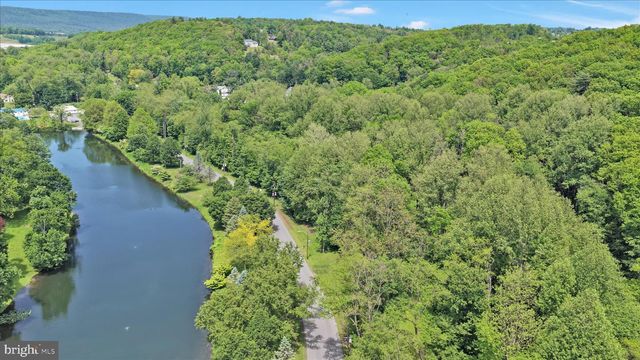 29 ROCK RD, Pine Grove, PA 17963