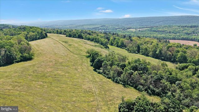 29 ROCK RD, Pine Grove, PA 17963