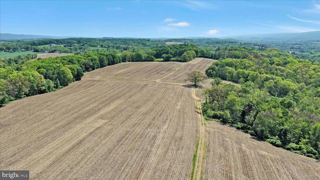 29 ROCK RD, Pine Grove, PA 17963