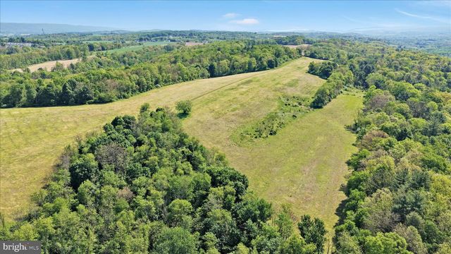 29 ROCK RD, Pine Grove, PA 17963