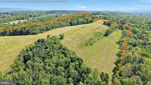 29 ROCK RD, Pine Grove, PA 17963