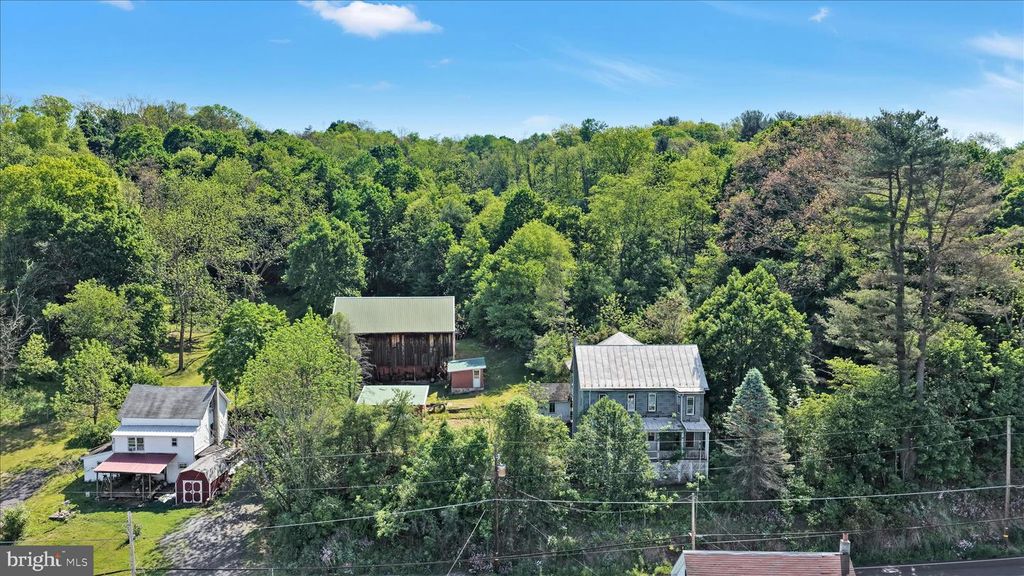 29 ROCK RD, Pine Grove, PA 17963