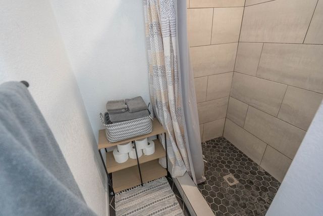 3106 Douglas Dr, Midland, TX 79701