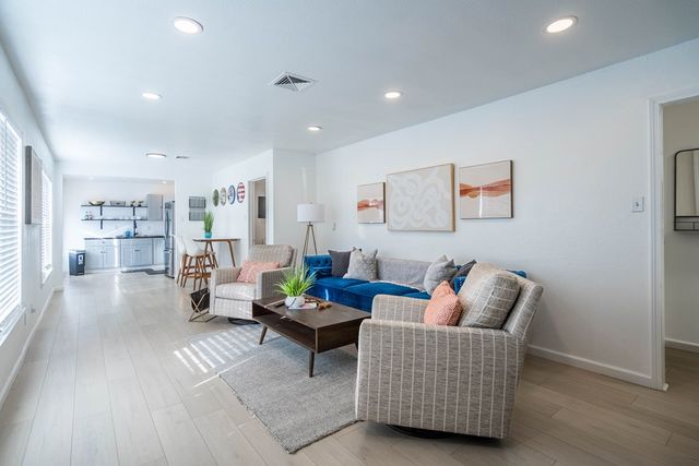 3106 Douglas Dr, Midland, TX 79701