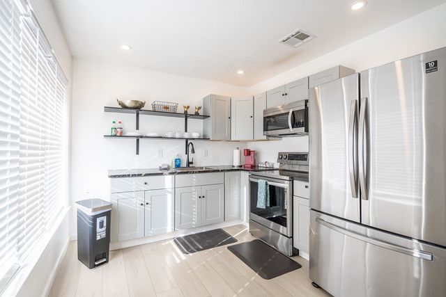 3106 Douglas Dr, Midland, TX 79701