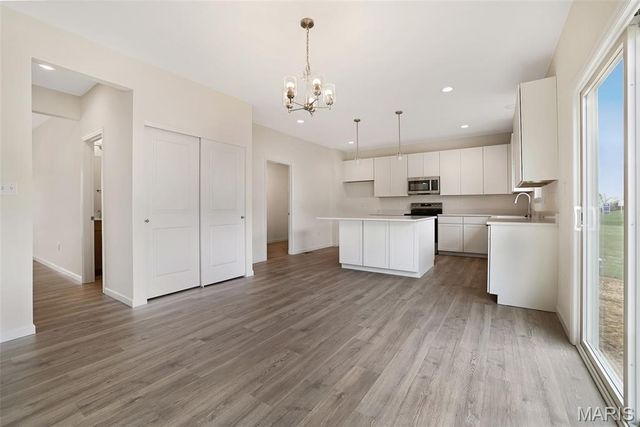 230 Windmill View Drive, O'fallon, MO 63385