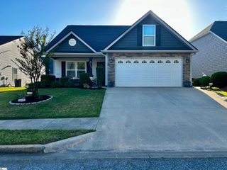 1122 Merlot Court, Moore, SC 29369