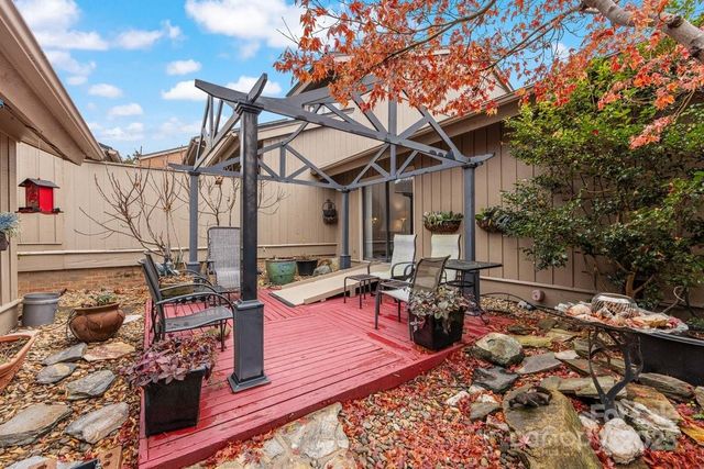 5134 Dunes Court, Charlotte, NC 28226