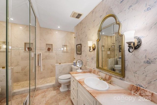 5134 Dunes Court, Charlotte, NC 28226